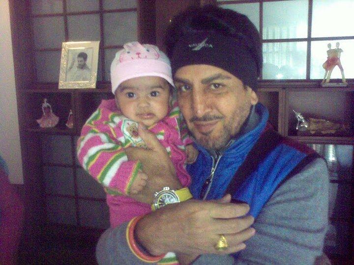 Gurdas Maan Sahib with Kid