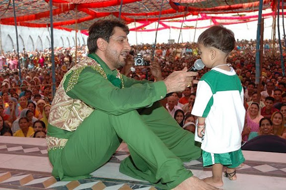 Gurdas Maan Sahib with Kids